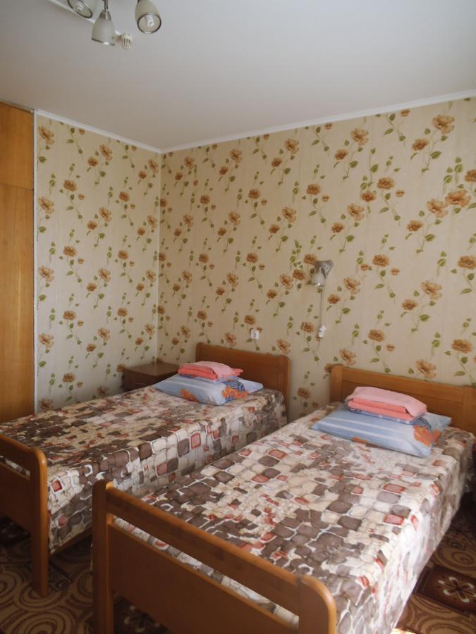Circus Hotel Gomel Esterno foto