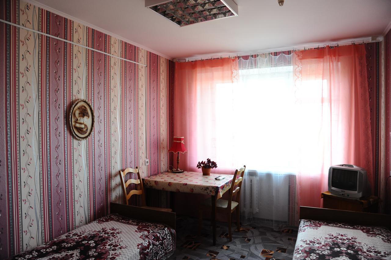 Circus Hotel Gomel Esterno foto