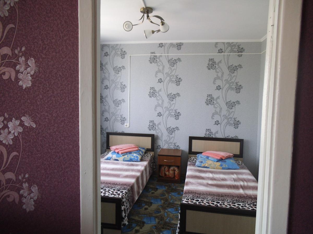 Circus Hotel Gomel Esterno foto