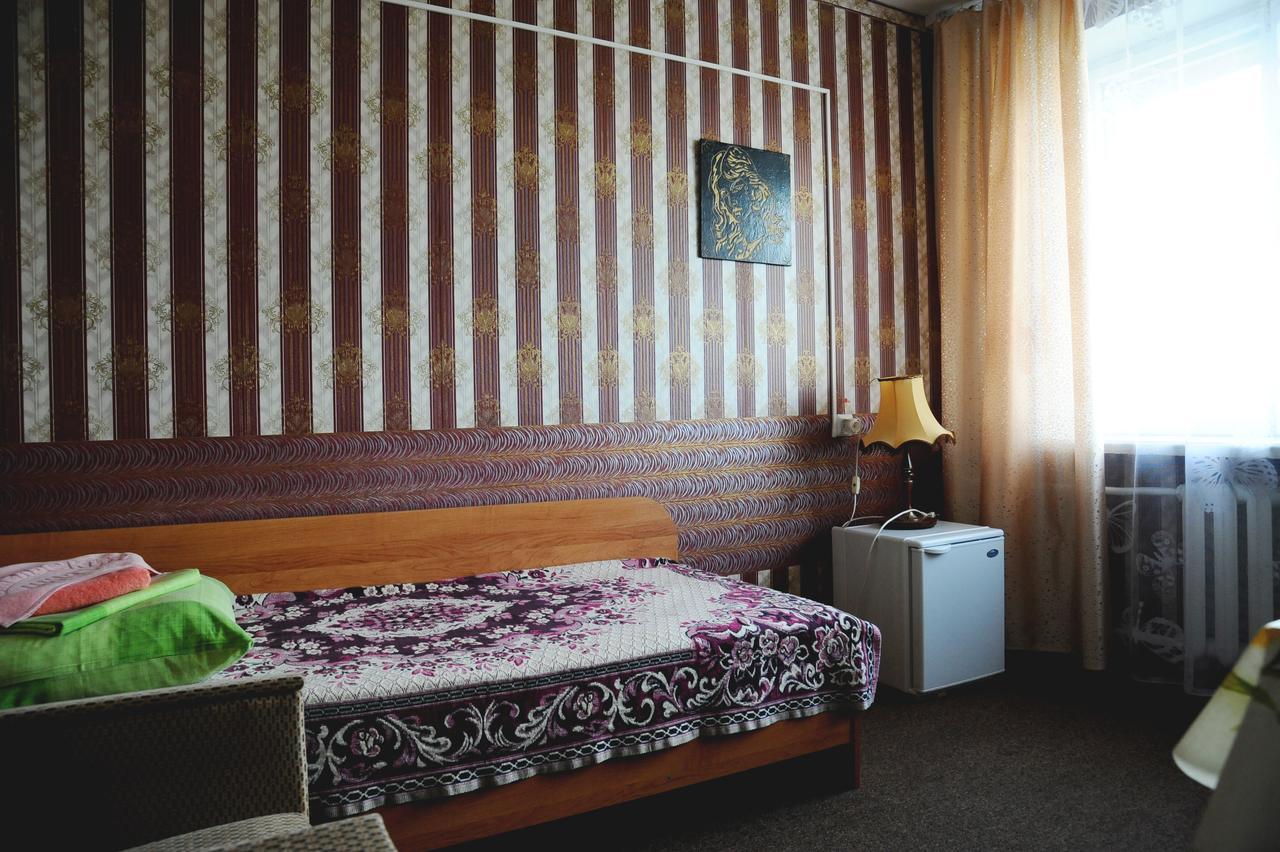 Circus Hotel Gomel Esterno foto