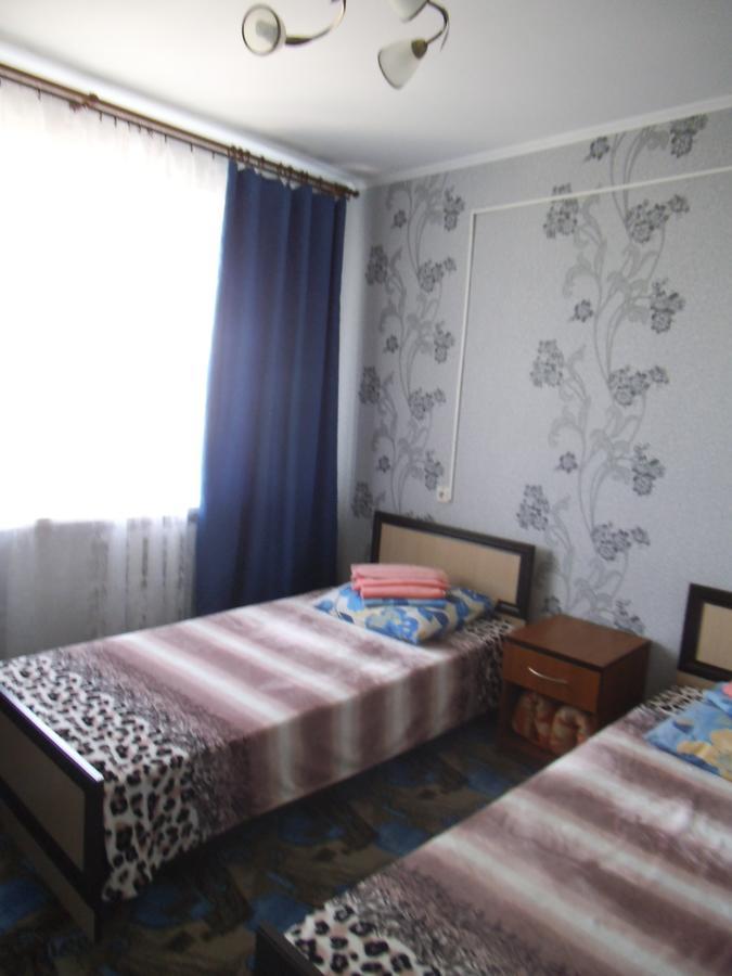 Circus Hotel Gomel Esterno foto
